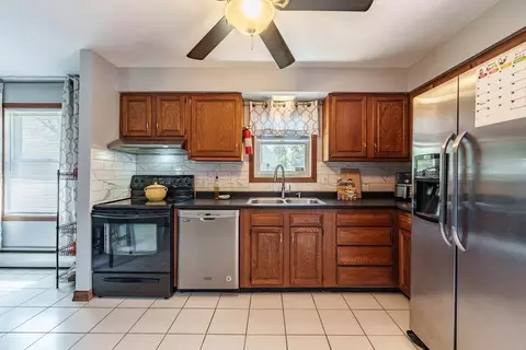 Kitchen - 105 Hamilton St, Springfield, MA 01119 photo 2 of 3