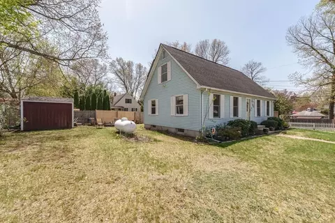 Exterior - 105 Hamilton St, Springfield, MA 01119 photo 4 of 9