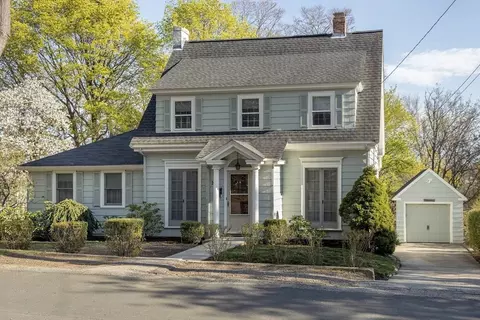 10 Simmons Rd, Hingham, MA 02043