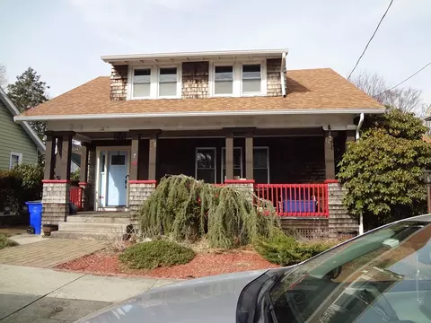 52 Bigelow St, Fall River, MA 02720