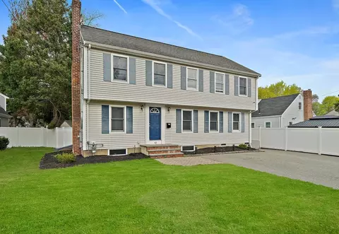 43 Parkside Ave, Braintree, MA 02184