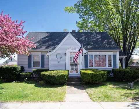 69 Lafayette St, Chicopee, MA 01020