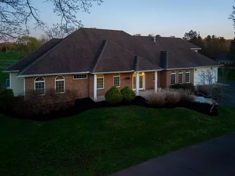 Exterior - 298 Andover St, Georgetown, MA 01833 photo 1 of 3