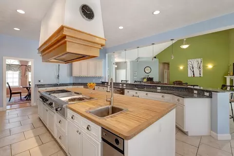 Kitchen - 298 Andover St, Georgetown, MA 01833 photo 2 of 3