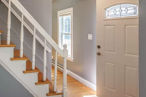 Entry Way - 55 Orient St, Worcester, MA 01604 photo 2 of 4