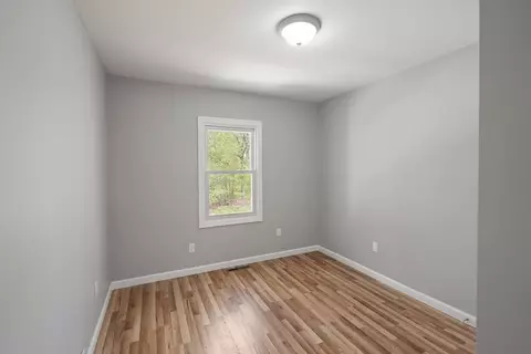 Bedroom - 592 Prospect St, Chicopee, MA 01020 photo 3 of 5