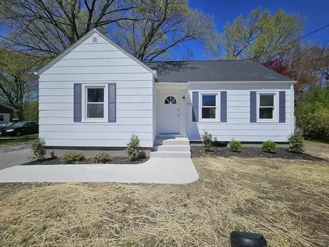592 Prospect St, Chicopee, MA 01020