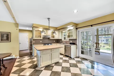 50 Bayshore Dr, Mashpee, MA 02649 photo 9