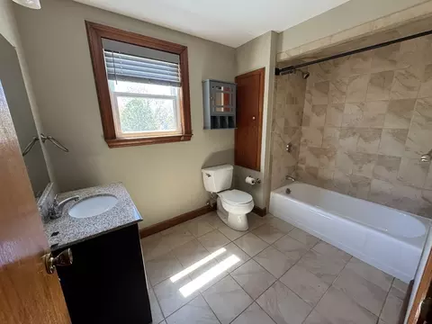 3 Gloucester Ave, Gloucester, MA 01930 photo 8