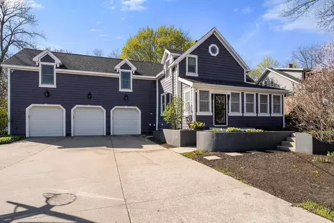 29 Park St, Saugus, MA 01906