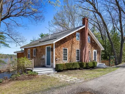 22 Birchwood Ave, Groton, MA 01450