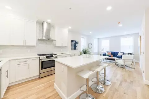 42 Chelsea #1, Boston, MA 02128