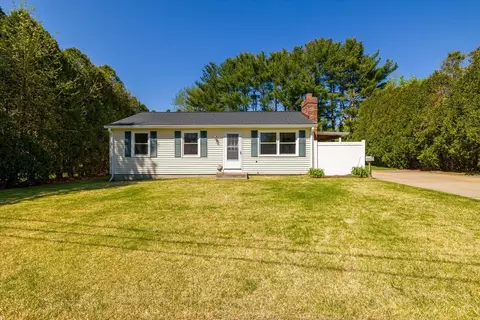 32 Bayberry, Woonsocket, RI 02895