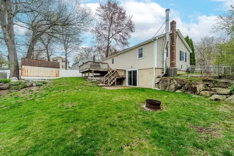 142 C St, Dracut, MA 01826 photo 3