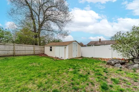 142 C St, Dracut, MA 01826 photo 27