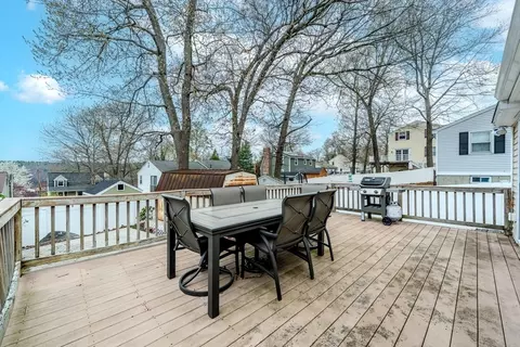142 C St, Dracut, MA 01826 photo 25
