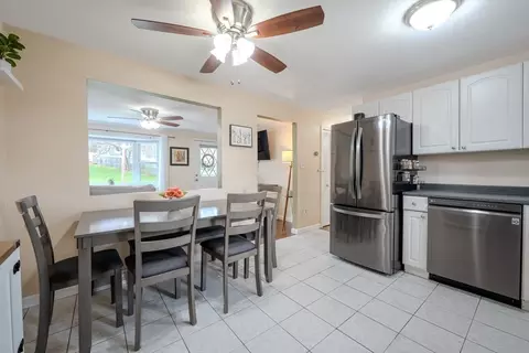 142 C St, Dracut, MA 01826 photo 9