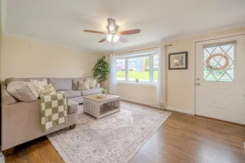 142 C St, Dracut, MA 01826 photo 5