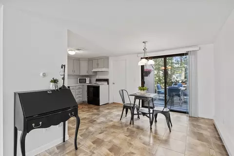 855 W Main St #11, Barnstable, MA 02630 photo 8