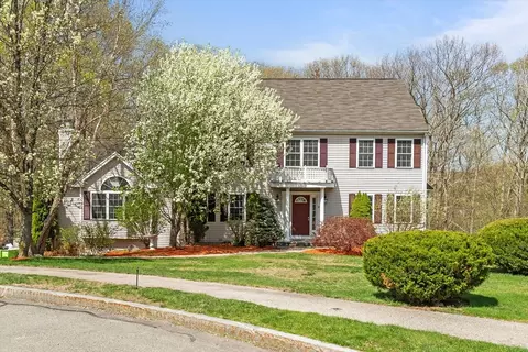 10 Falls Brook Rd, Hudson, MA 01749