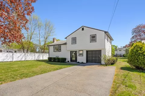 4 Dunham Rd, Framingham, MA 01701