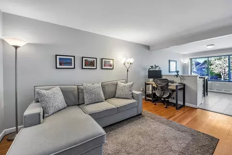 128 Pleasant St #103, Arlington, MA 02476