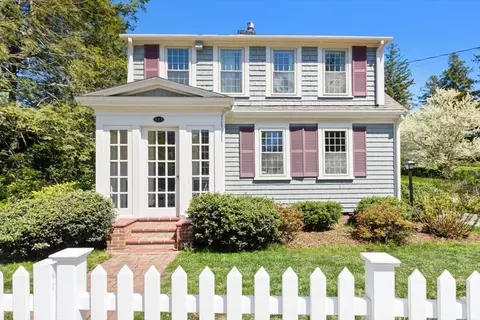 227 Main, Kingston, MA 02364