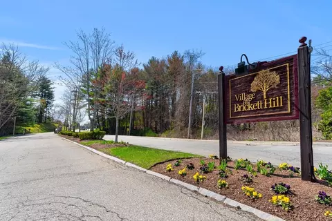 114 Brickett Hill Cir #114, Haverhill, MA 01830
