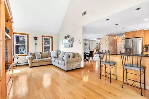 3 Macleod Ln, Acton, MA 01720 photo 8