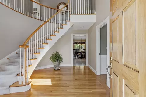 14 Carriage Ln, Reading, MA 01867 photo 5
