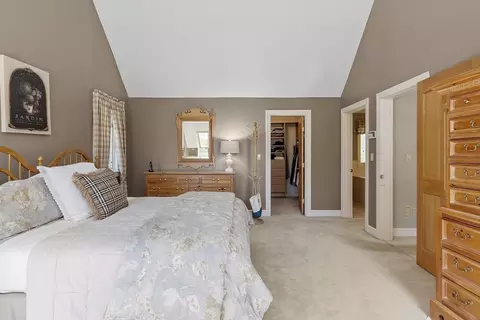 14 Carriage Ln, Reading, MA 01867 photo 25
