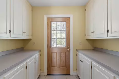 14 Carriage Ln, Reading, MA 01867 photo 18