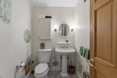 14 Carriage Ln, Reading, MA 01867 photo 16