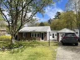 224 Old Main St, Lakeville, MA 02347