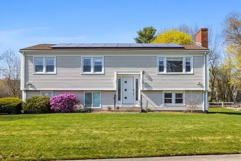 48 Wyman Rd, Billerica, MA 01821