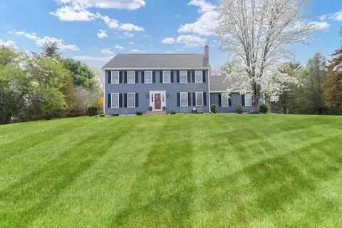 30 Forsythia Dr, Walpole, MA 02081