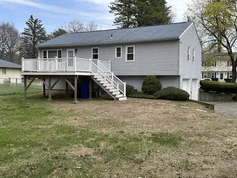 18 Crystal Brook Dr, Springfield, MA 01118 photo 5