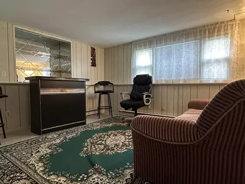 18 Crystal Brook Dr, Springfield, MA 01118 photo 17