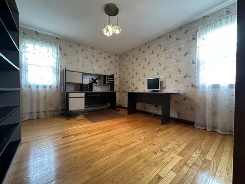 18 Crystal Brook Dr, Springfield, MA 01118 photo 15
