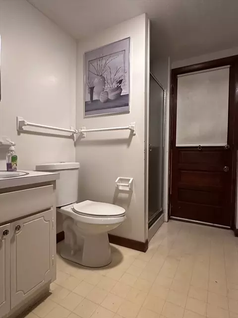18 Crystal Brook Dr, Springfield, MA 01118 photo 20