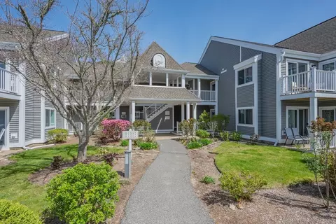 101 Fletcher Ln #G, Brewster, MA 02631