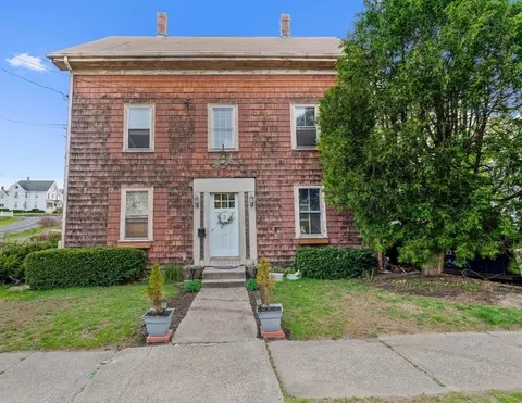 3 Rockland St, Wakefield, MA 01880