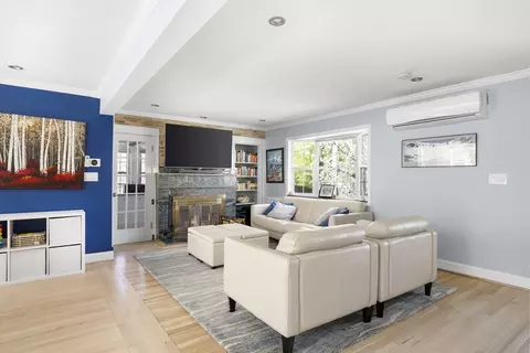 17 Beech St, Dedham, MA 02026 photo 5