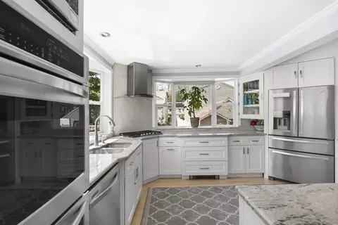 17 Beech St, Dedham, MA 02026 photo 3