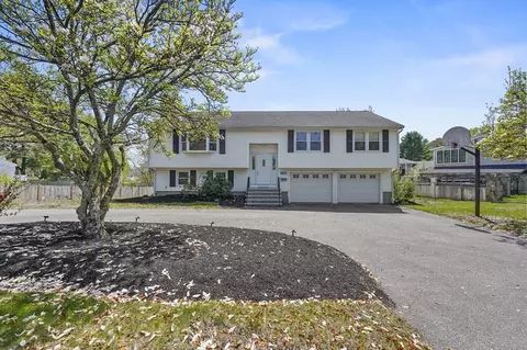 182 Needham St, Dedham, MA 02026