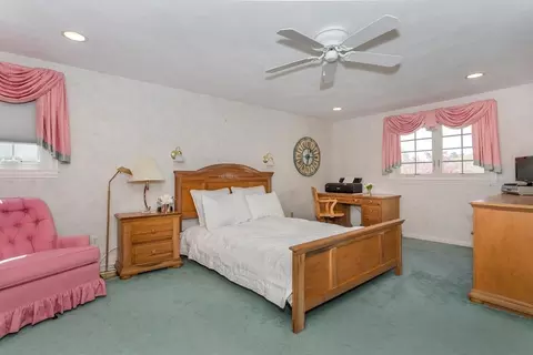 10 Seminole Rd, Canton, MA 02021 photo 18
