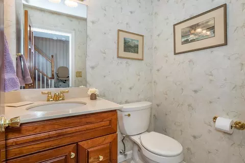 10 Seminole Rd, Canton, MA 02021 photo 13
