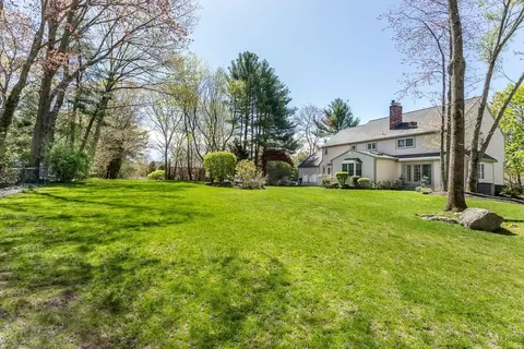 10 Seminole Rd, Canton, MA 02021 photo 24