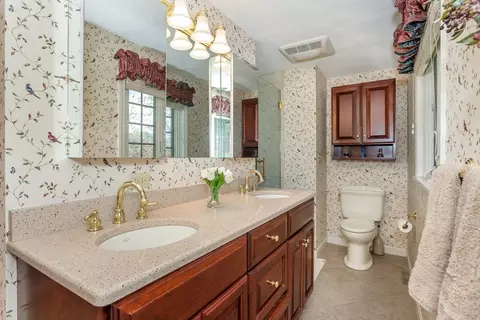 10 Seminole Rd, Canton, MA 02021 photo 17