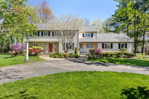 10 Seminole Rd, Canton, MA 02021